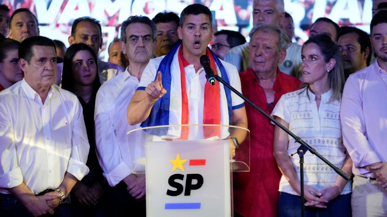 Προεδρικές εκλογές στην Παραγουάη: Προβάδισμα του υποψήφιου της δεξιάς Σαντιάγο Πένια