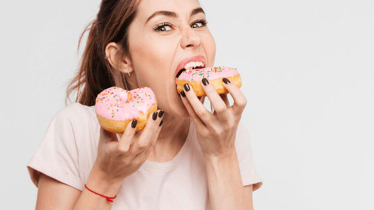 Συναισθηματική πείνα ή απόλαυση;