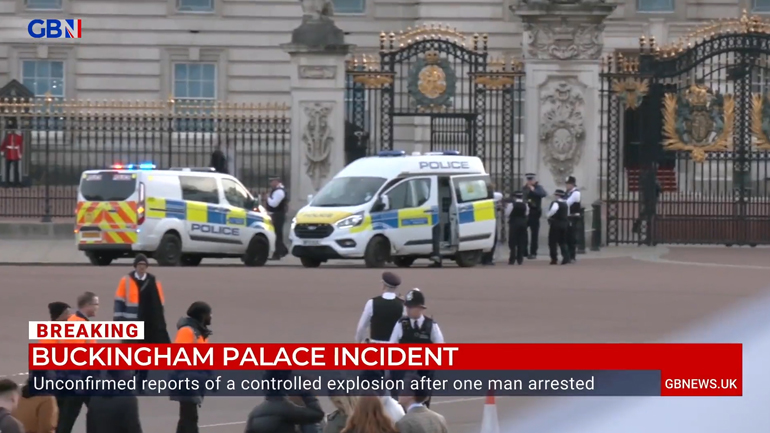 Πραγματοποιήθηκε ελεγχόμενη έκρηξη έξω από το Μπάκιγχαμ – Συνελήφθη ένας άνδρας