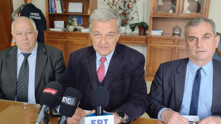 Λεωνάκης: «Να στηρίξουν την προσπάθεια των αθλητών»