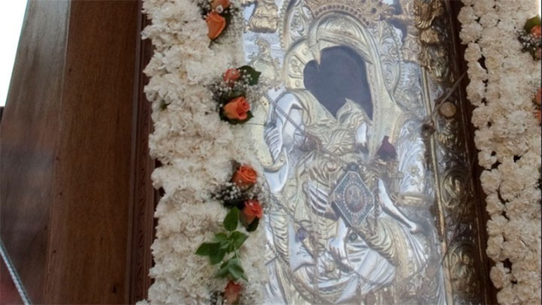 Ξεκίνησε η μεταφορά της εικόνας του Άξιον Εστί από το Άγιον Όρος στην Αθήνα