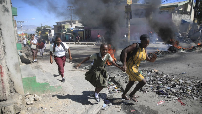 ΟΗΕ: Η Αϊτή «κρέμεται στο χείλος της αβύσσου»