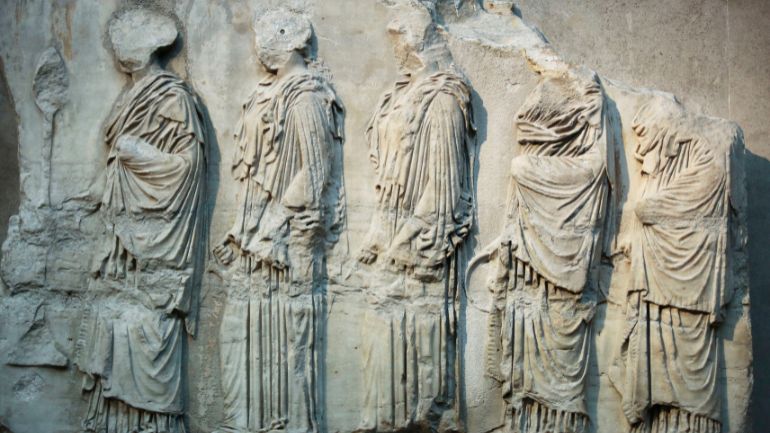 Bloomberg: «Τα Ελγίνεια Μάρμαρα της Ελλάδος δεν είναι της Βρετανίας για να τα κρατά»