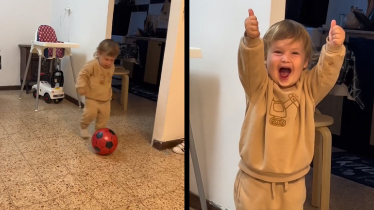 Παιδί βάζει γκολ