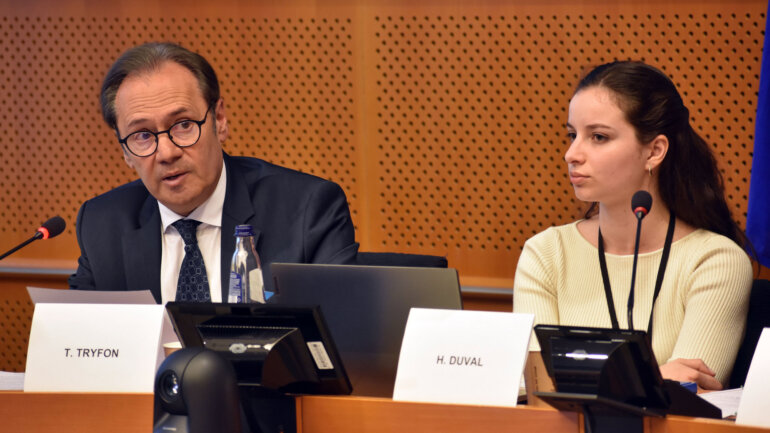 Μέσω επενδύσεων η αντιμετώπιση των ελλείψεων φαρμάκων και η κάλυψη των Ευρωπαίων ασθενών