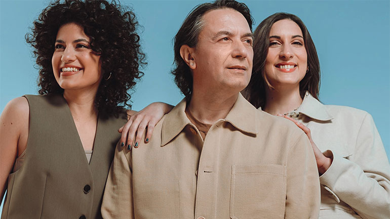 O Γιάννης Κότσιρας live στο Βεάκειο Θέατρο Πειραιά