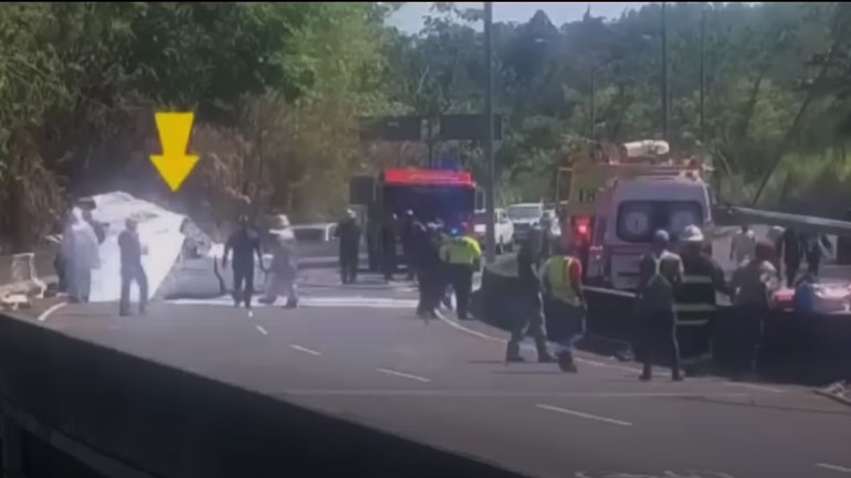 Βίντεο μέσα από το πιλοτήριο μικρού αεροσκάφους που συντρίβεται σε αυτοκινητόδρομο