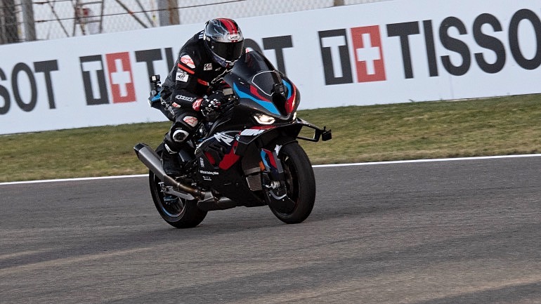 Ένας γύρος στο Portimao με BMW M1000 RR M Competition Ένας γύρος στο Portimao με BMW M1000 RR M Competition