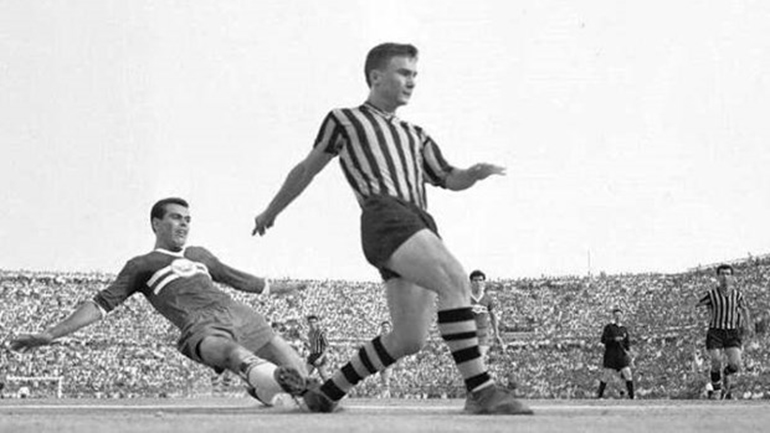 Ο πατέρας του ποδοσφαιριστή είχε δώσει το λόγο του… Ο πατέρας του ποδοσφαιριστή είχε δώσει το λόγο του…