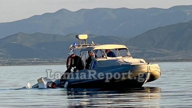 Φθιώτιδα: Βούλιαξε το σκάφος τους και τους έσωσε το Λιμενικό