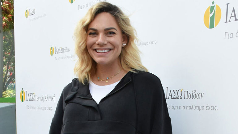 Εξιτήριο για την Ιωάννα Μαλέσκου- Επέστρεψε στο σπίτι με την κόρη της