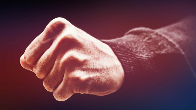 Άγρια επίθεση από νεαρούς σε ανήλικο στην παραλία της Χαλκίδας