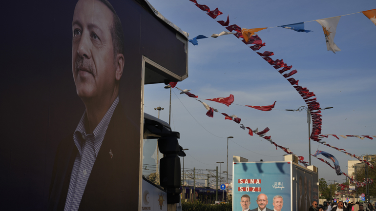 Τουρκία: Ακραία πόλωση λίγο πριν τις κάλπες – Νέα προειδοποίηση Κιλιτσντάρογλου για έκτροπα τη βραδιά των εκλογών Τουρκία: Ακραία πόλωση λίγο πριν τις κάλπες – Νέα προειδοποίηση Κιλιτσντάρογλου για έκτροπα τη βραδιά των εκλογών