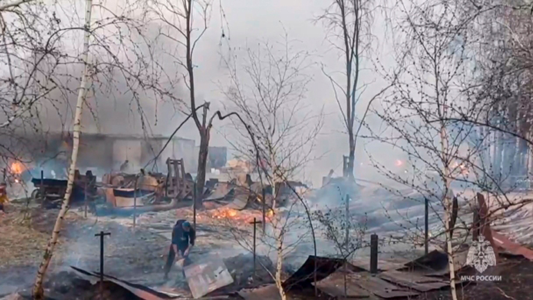 Τουλάχιστον 21 οι νεκροί από τις πυρκαγιές στα Ουράλια – Οι αρχές υποπτέυονται εμπρησμούς