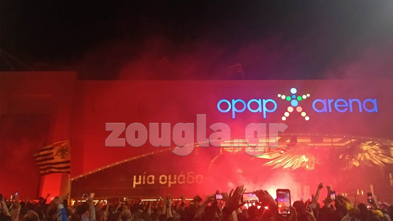 «Χαμός» στη Νέα Φιλαδέλφεια – Περισσότεροι από 10.000 οπαδοί της ΑΕΚ πανηγυρίζουν έξω από την Opap Arena!