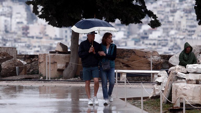 Κακοκαιρία με πτώση θερμοκρασίας και χαλάζι