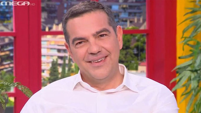 Αλέξης Τσίπρας: Η αντίδρασή του όταν η Δανάη Μπάρκα του ζήτησε on air να την κάνει follow στο Instagram