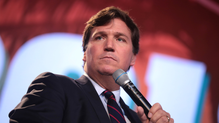 Στο Twitter η εκπομπή του Τάκερ Κάρλσον μετά την αποχώρησή του από το Fox News