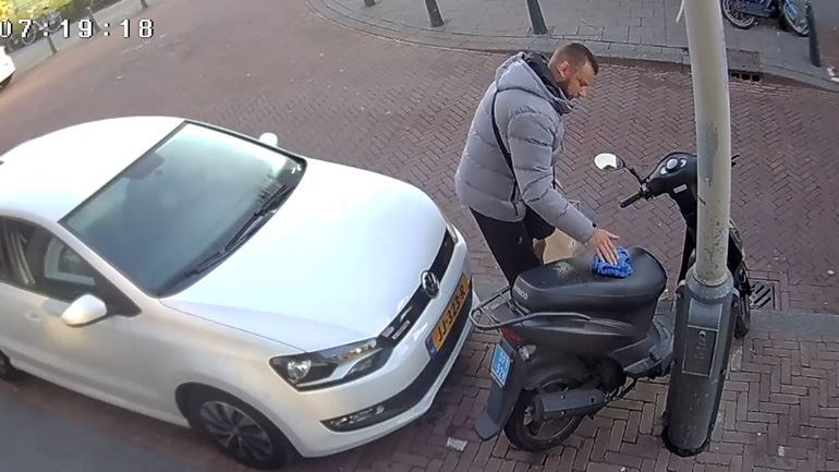 Μπέρδεψε τα κλειδιά με το πανί -fail