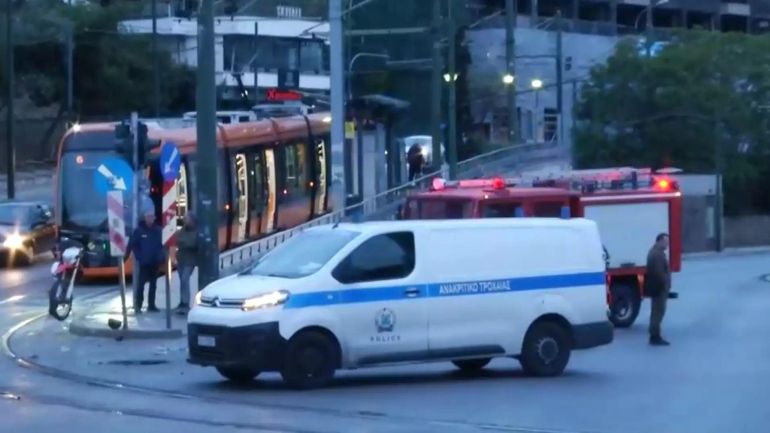 Σύγκρουση λεωφορείου με μοτοσικλέτα στο Καλλιμάρμαρο: Νεκρός ο οδηγός της μηχανής