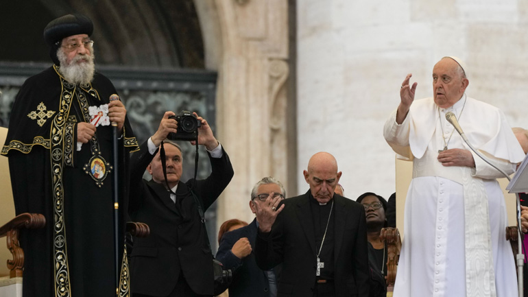 Ο πάπας Φραγκίσκος αναγνώρισε ως μάρτυρες 21 Κόπτες που αποκεφαλίστηκαν από το ISIS