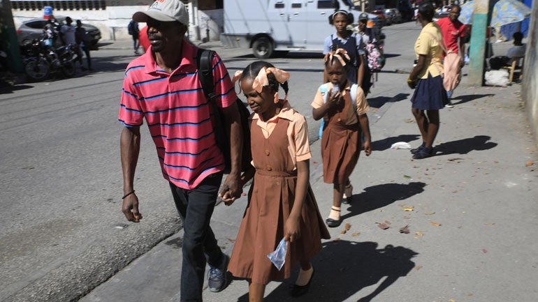 Περισσότερα από 100.000 παιδιά λιμοκτονούν στην Αϊτή, προειδοποιεί η Unicef