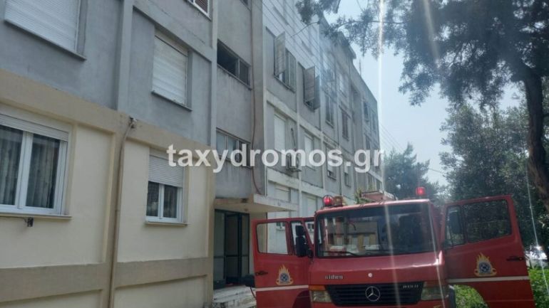 Φωτιά σε διαμέρισμα στη Νέα Ιωνία Βόλου – Στο Νοσοκομείο 77χρονος