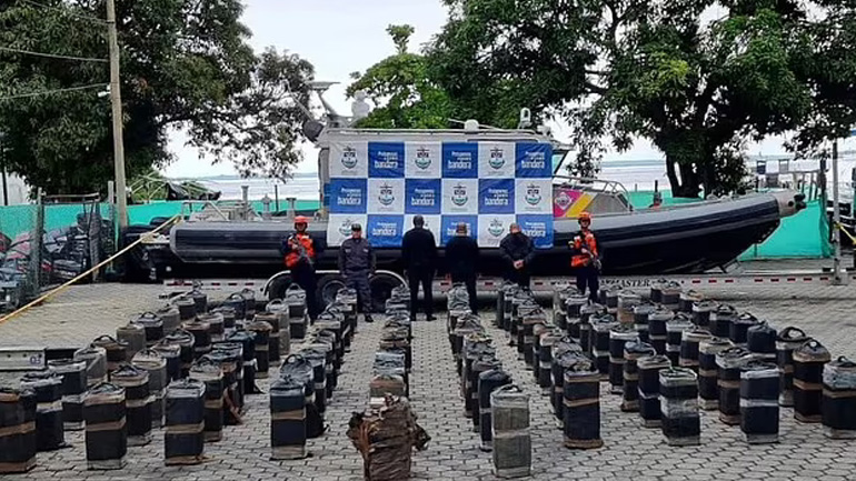 Κολομβία: Κατασχέθηκε το μεγαλύτερο αυτοσχέδιο υποβρύχιο με τρεις τόνους κοκαΐνης – Τρεις συλλήψεις