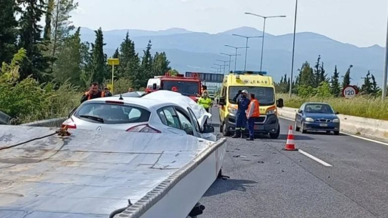 Σοβαρό τροχαίο στη Λακωνία – Απεγκλωβίστηκαν 6 άτομα