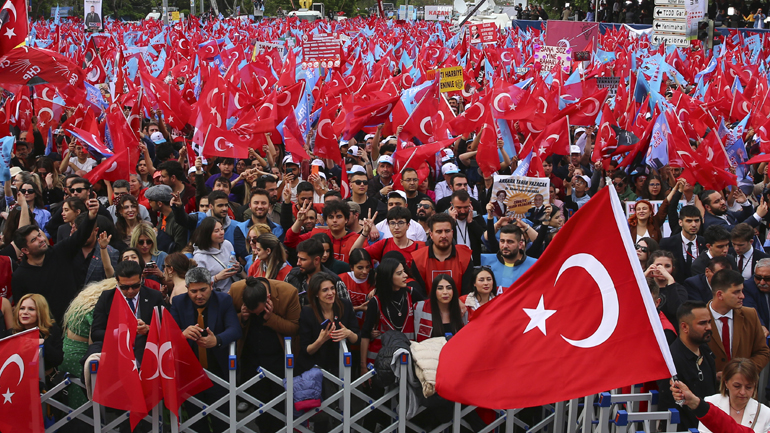 Εκλογές στην Τουρκία: Η πιο αμφίρροπη αναμέτρηση της εικοσαετίας