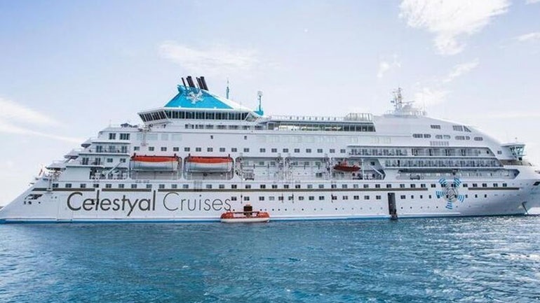 «Έδεσε» στο λιμάνι της Θεσσαλονίκης το Celestyal Crystal