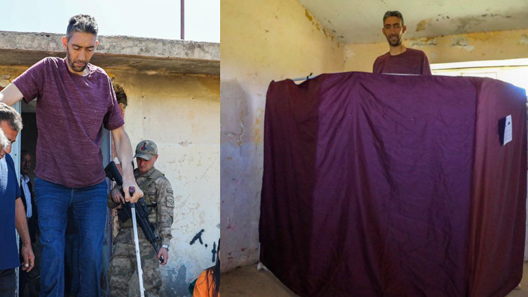 Ψήφισε στις Τουρκικές εκλογές ο ψηλότερος άνδρας του κόσμου