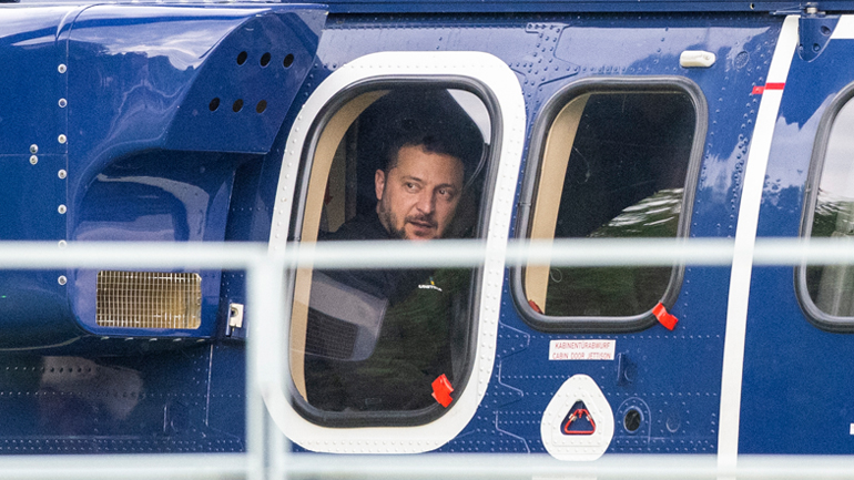 Στο Παρίσι το βράδυ της Κυριακής ο Βολοντίμρ Ζελένσκι