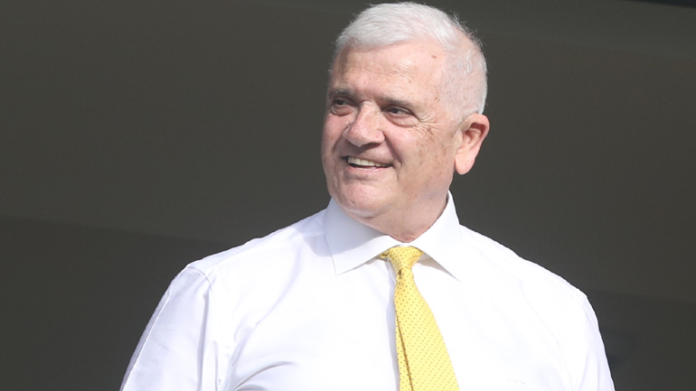 Ο διοικητικός ηγέτης της ΑΕΚ, Δημήτρης Μελισσανίδης περιμένει πώς και πώς τη στέψη της ομάδας του