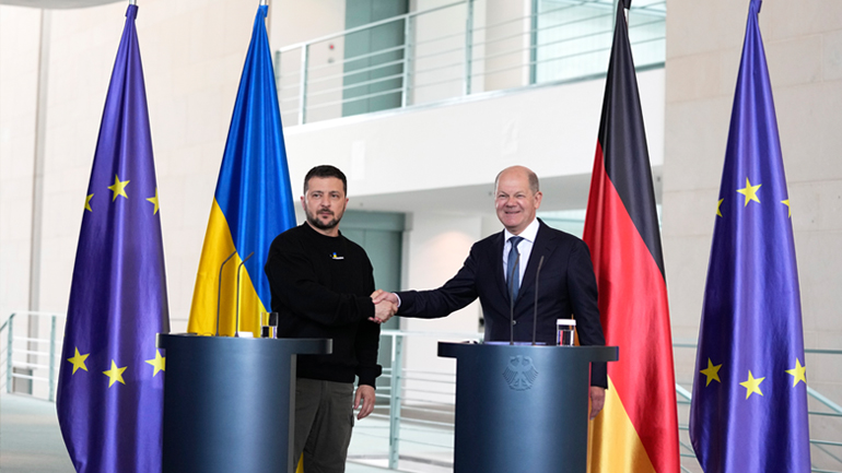 Η ευρωπαϊκή προοπτική της Ουκρανίας και η εταιρική σχέση με το ΝΑΤΟ στην Κοινή Δήλωση με τη Γερμανία