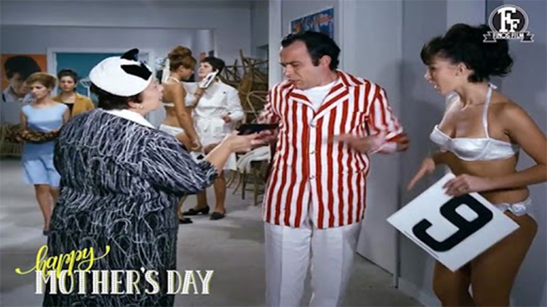 Φίνος Φιλμ: Ένα μοναδικό βίντεο για τη Γιορτή της Μητέρας