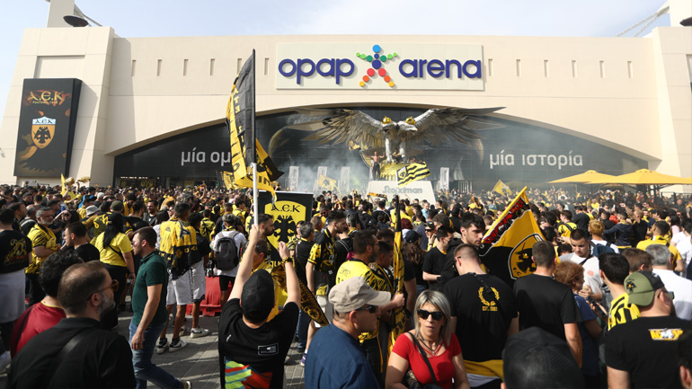«Κιτρινόμαυρο» πάρτι στη Νέα Φιλαδέλφεια  – Χιλιάδες φίλαθλοι της ΑΕΚ στην Opap Arena!