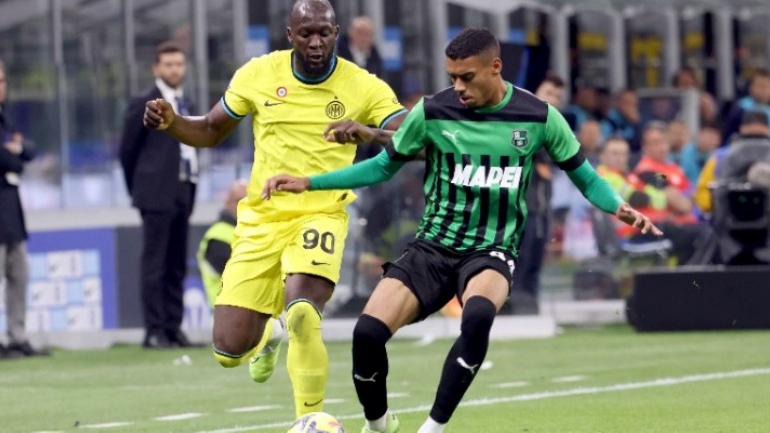 Η Ίντερ πήρε τα «δώρα» των Μίλαν, Λάτσιο και πέρασε στην 3η θέση