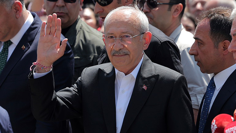 Τουρκικές εκλογές: «Προηγούμαστε» δηλώνει ο Κεμάλ Κιλιντσάρογλου Τουρκικές εκλογές: «Προηγούμαστε» δηλώνει ο Κεμάλ Κιλιντσάρογλου