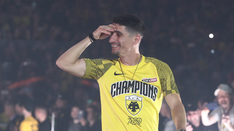 Μάνταλος: «Εκατό φορές καλύτερο το φετινό πρωτάθλημα από αυτό του 2018» Μάνταλος: «Εκατό φορές καλύτερο το φετινό πρωτάθλημα από αυτό του 2018»