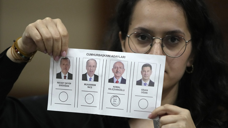 Η συμμαχία του Ερντογάν πρώτη και στην Εθνοσυνέλευση