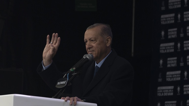 Εμφανίστηκε στην Κωνσταντινούπολη ο Ερντογάν