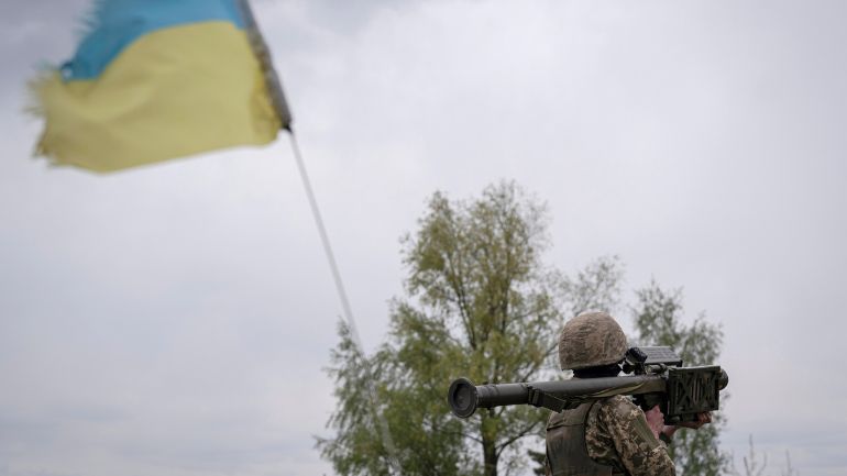 Η βρετανική κυβέρνηση δεσμεύεται για την παροχή επιθετικών drones στην Ουκρανία