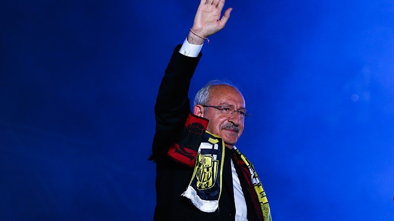 Τουρκικές εκλογές: Πολιτικό άνοιγμα Κιλιτσντάρογλου στους νέους ενόψει β’ γύρου