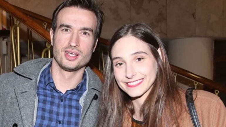 Οι πρώτες φωτογραφίες της Φωτεινής Αθερίδου με τον γιο της μέσα από το μαιευτήριο