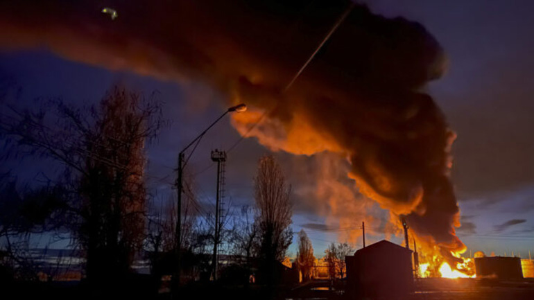 Εκρήξεις στο Κίεβο μετά από νέα ρωσική επίθεση Εκρήξεις στο Κίεβο μετά από νέα ρωσική επίθεση