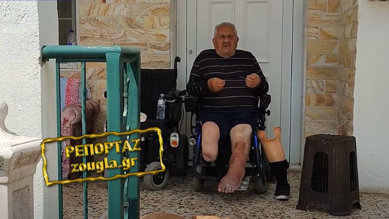 Έξωση ΑμεΑ στη Χαλκιδική: Στη βεράντα ζει για 14η μέρα ο 81χρονος – Τι λέει η κόρη του στη «Ζούγκλα»