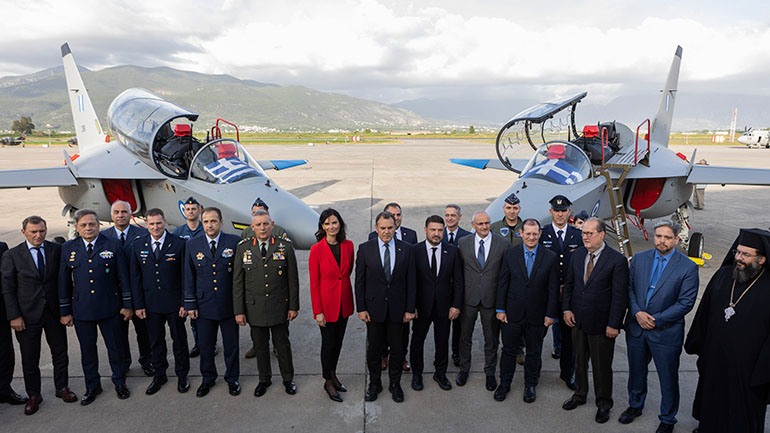 Ένα ακόμα ορόσημο σημείωσε η Elbit Systems με την άφιξη των πρώτων Μ-346 στο Διεθνές Κέντρο Εκπαίδευσης Πιλότων στην 120 ΠΕΑ Καλαμάτας