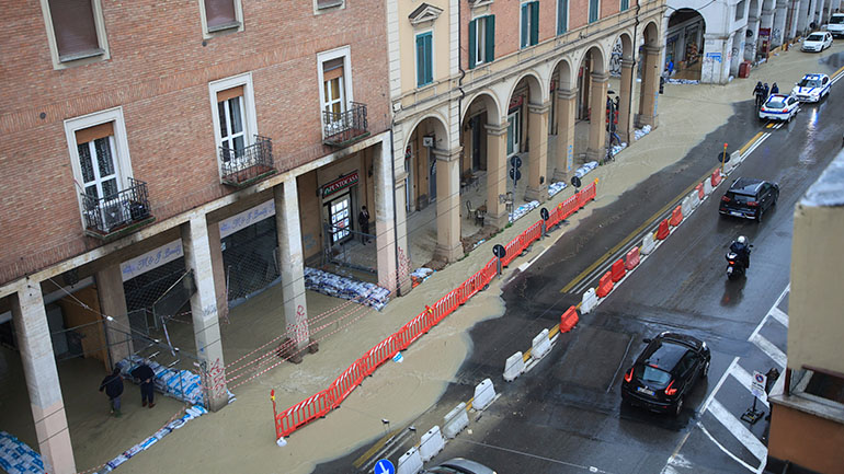 Οχτώ οι νεκροί από το κύμα κακοκαιρίας που πλήττει την Ιταλία Οχτώ οι νεκροί από το κύμα κακοκαιρίας που πλήττει την Ιταλία