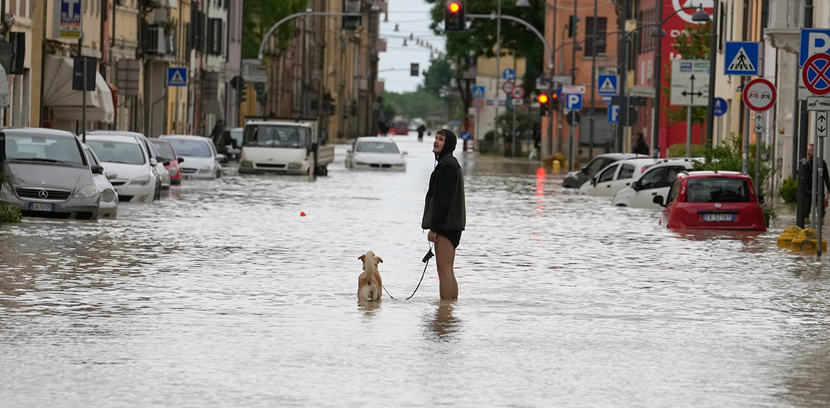 Μια απέραντη λιμνοθάλασσα οι ιταλικοί δρόμοι Μια απέραντη λιμνοθάλασσα οι ιταλικοί δρόμοι